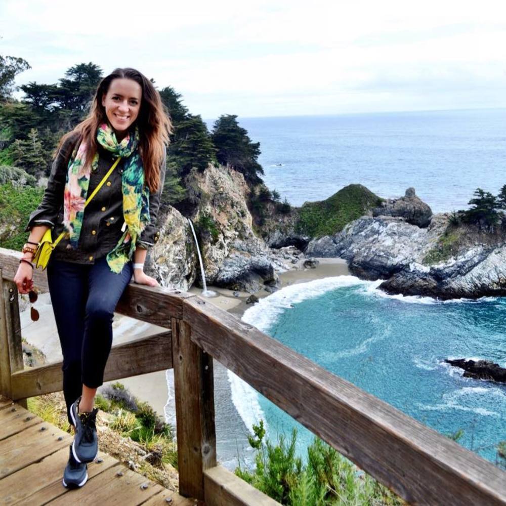 Meet your Posher, Yana